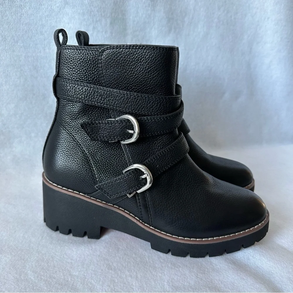 Blondo Dazie Waterproof Black Leather Buckle Strap Lug Sole Bootie. Sz: 9.5